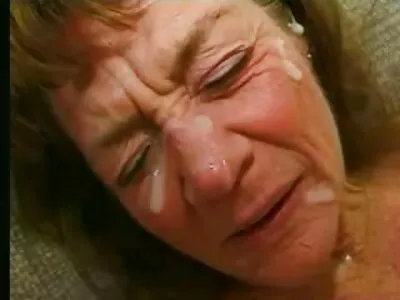 Alasti puuma parittelee ilmaiset porno video taitavan ja sokean hierojan kanssa