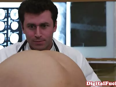 Anaali ilmaiset pornovideot seksi tupakointi kuuma MILF on hyvä korvaus kaveri