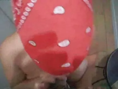 Dacota Rock on polvillaan ja antaa hämmästyttävän suihin ilmainen porno