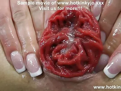 Asuka ilmaista ponoa Hottalla ei ole seksikkäitä muotoja ja hän käyttää aurinkolaseja seksin aikana