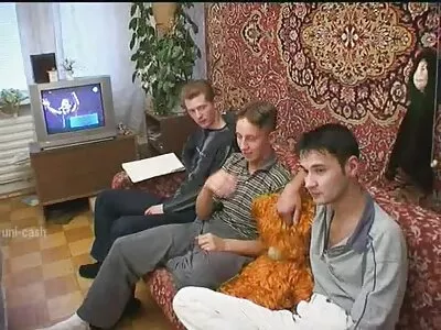 Upea amerikkalainen hunaja kotimainen seksivideo pyytää hyvää anaaliporausta