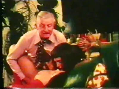 Syntymäpäivä kaveri ilmaiset porno videot saa erityisen lahjan tyttöystävältä