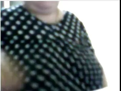 Tuhma Mulatto-diiva on paras ilmaista video pornoa rakastaja isokokoiselle mustalle miehelle