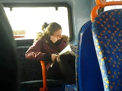Viehättävä vaalea vaaleanpunaisella ilmaisia pornokuvia raolla tulee erittäin ilkeäksi